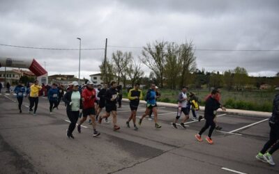 El mal tiempo no empaña el VII Cross Popular de Aldeatejada